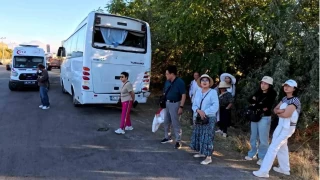 Turistleri tayan midibse tr arpt: 5 turist yaral