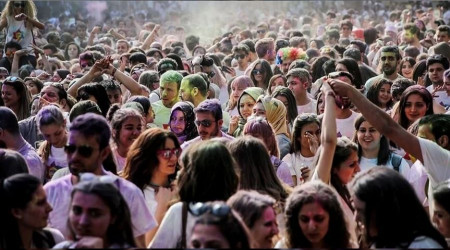 Türkiye'de yaklaşık 13 milyon genç var