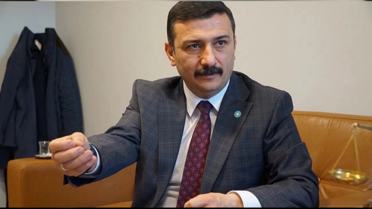 Türkoğlu: Türkiye trol kafasıyla yönetiliyor