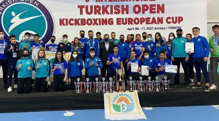 Tuzla Belediyesi Spor Kulübü kick boksta tarih yazdı