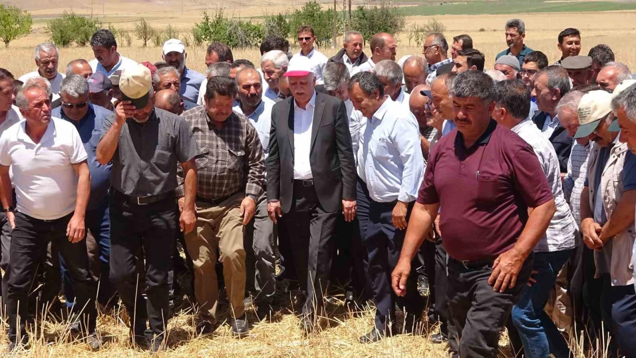 TZOB Başkanı, dolu sonrası zarar gören tarlaları inceledi