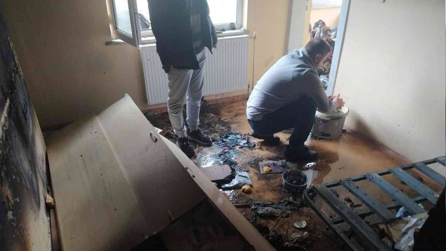 Üniversite öğrencileri yanmaktan son anda kurtuldu