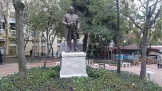 Yahya Kemal Beyatl Park: iirsel bir yry, tarih bir duraklama ve huzurlu bir mola