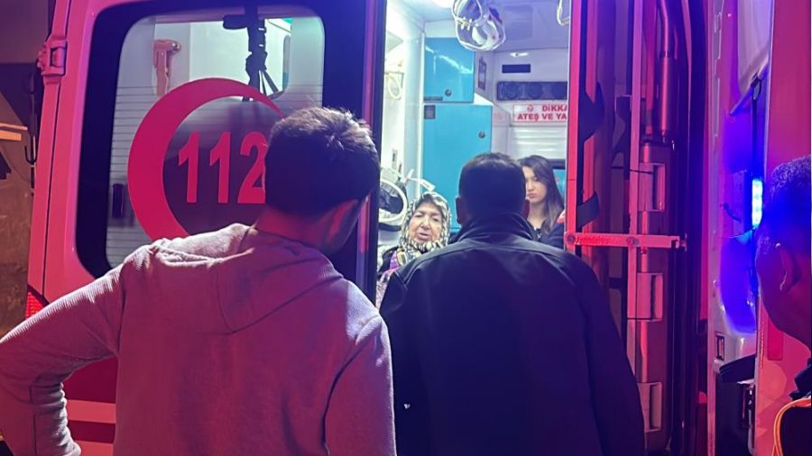 Yaşlı depremzede kapkaç kurbanı oldu