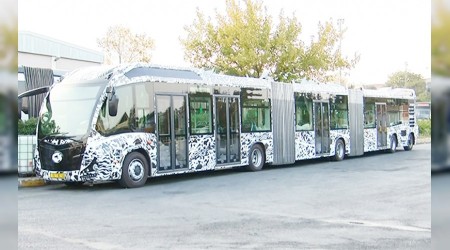 Yeni metrobüs test ediliyor