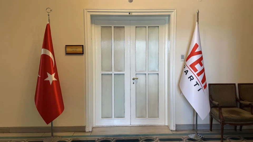 Yeni Parti ile CHP'nin Meclis'te kullanaca�� odalar belirlendi