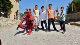 Yerli örümcek adamın 64'üncü durağı Mardin oldu