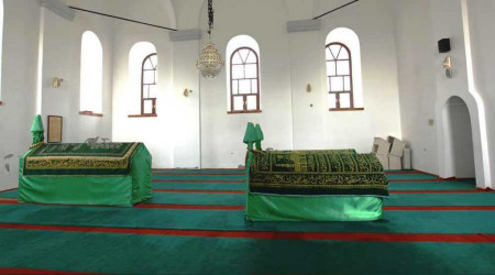 Yozgat'ta camiden Sakal-ı Şerif'i çalan zanlılar yakalandı
