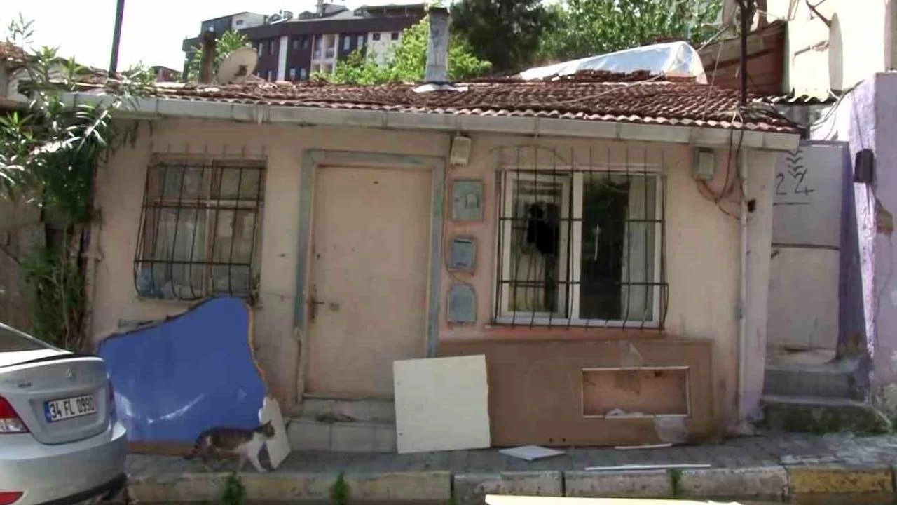 3 yaşındaki çocuğuyla çatışmanın ortasında kalan kadın hayatını kaybetti