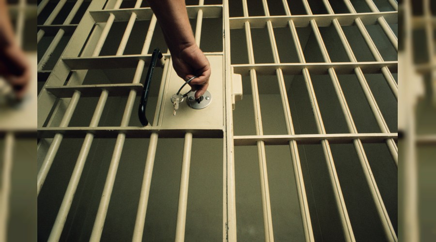 ABD'de hapishanelerinde 5 bin kiþi hüküm giymeden öldü