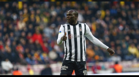 Aboubakar, Kanarya'y zyor