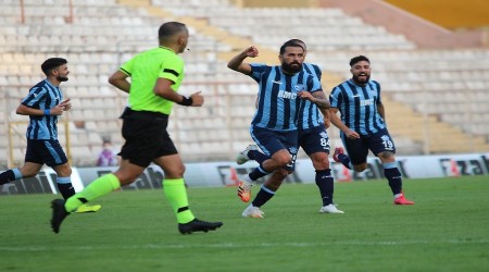 Adana Demirspor evinde Ümraniyespor'a şans tanımadı