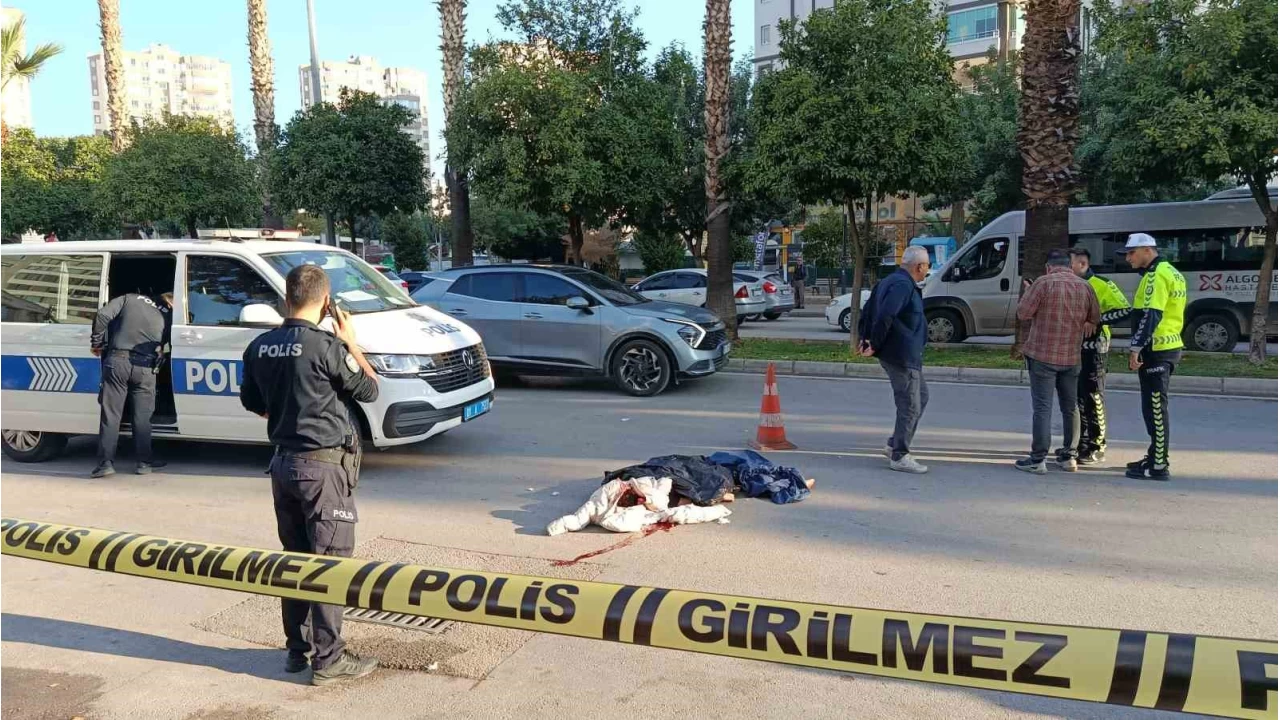 Adana'da sürücü yaya geçidinde bisikletli çocuğu öldürüp kaçtı