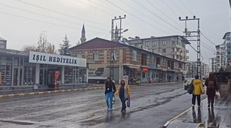 Ahlat'taki depremler vatandaşları korkuttu