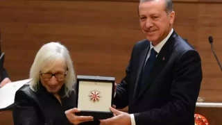 Alev Alatlı hayatını kaybetti