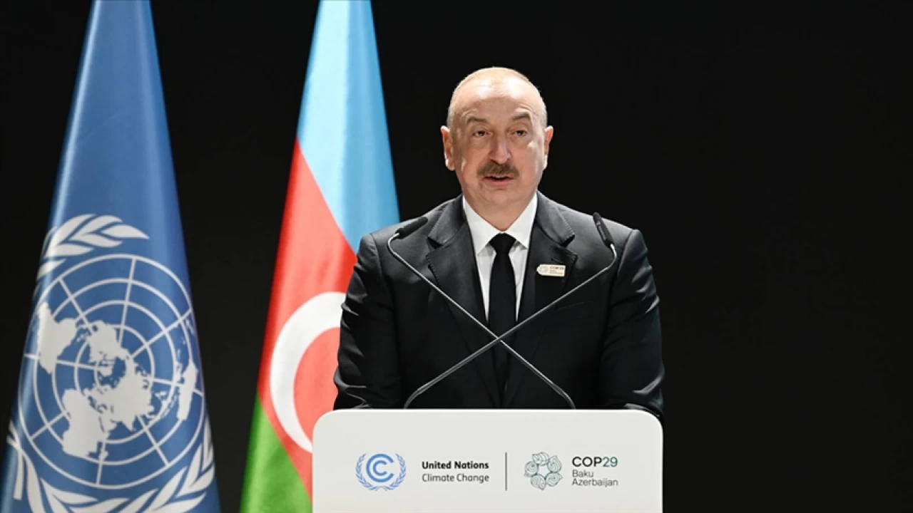 Aliyev yine Fransa'ya y�klendi