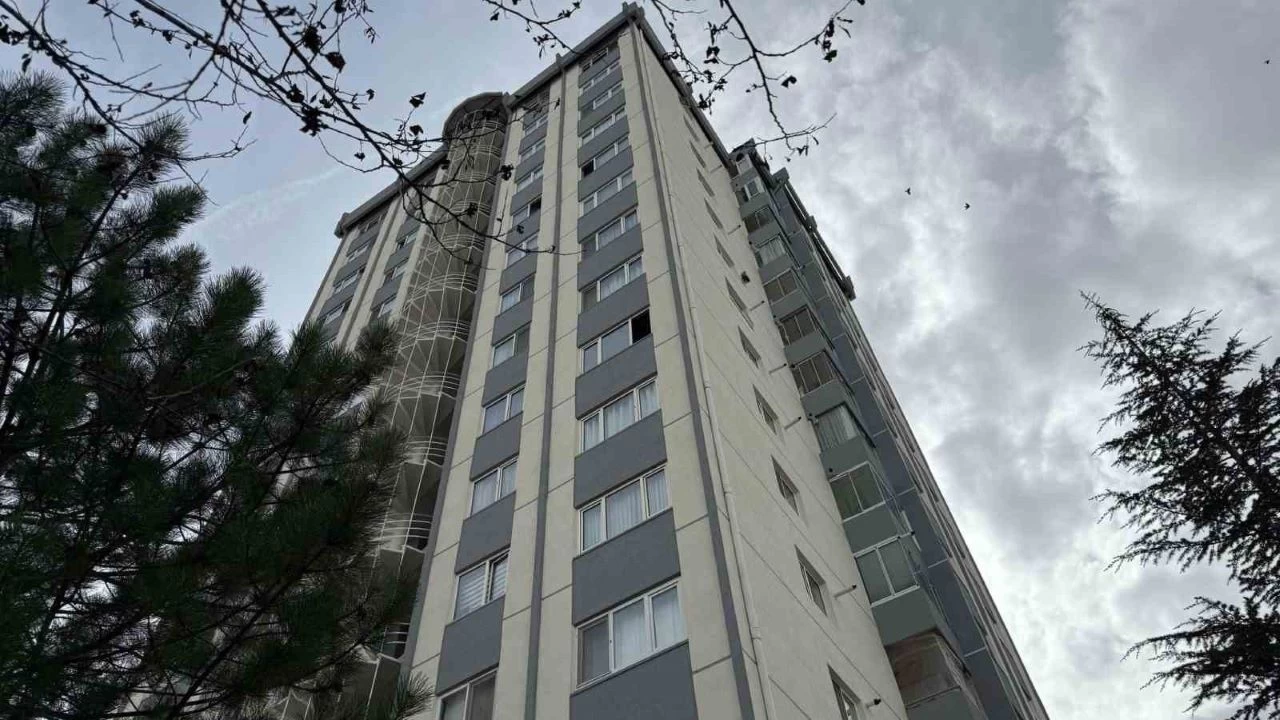 Ankara'da 14. kattan düşen kadın hayatını kaybetti