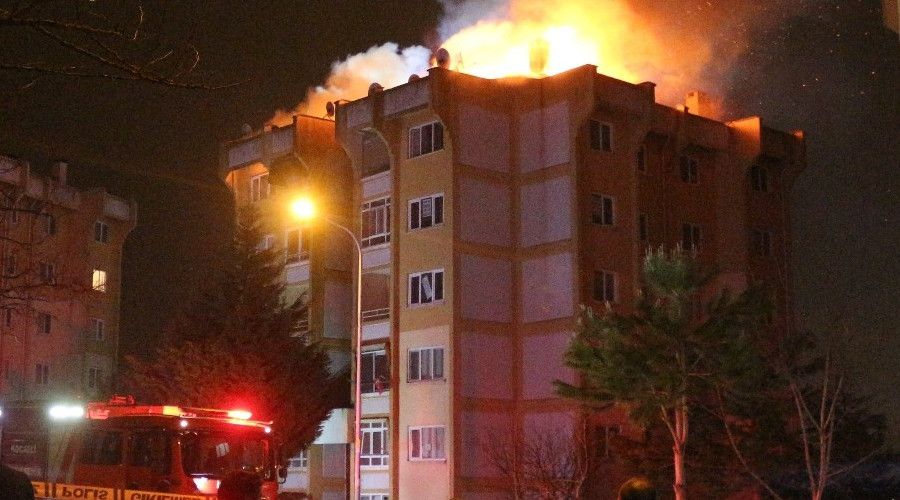 Anne babası ile tartışınca evi ateşe veren şahıs gözaltına alındı