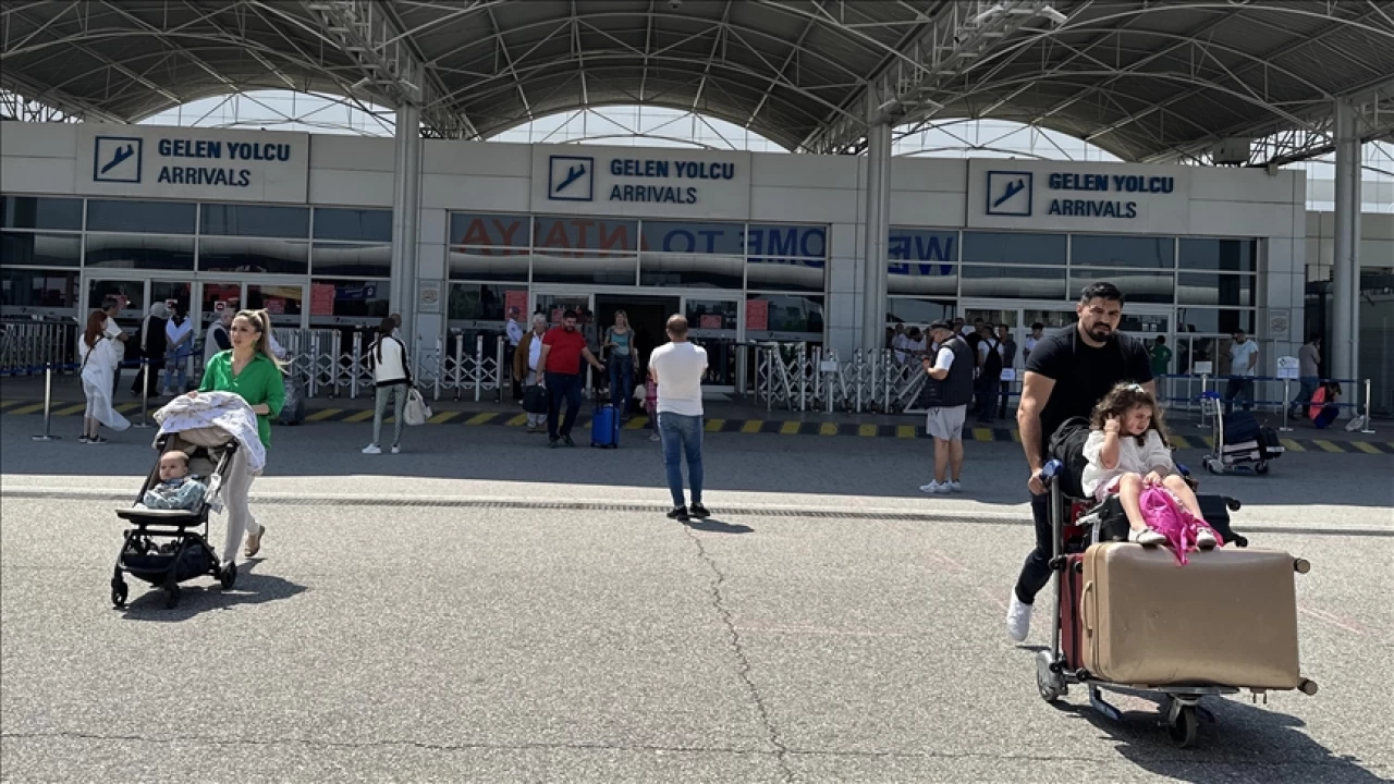 Antalya Havaliman� temmuzda 5 milyondan fazla yolcuyu a��rlad�
