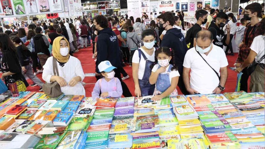 Antalya'da kitap şöleni başlıyor