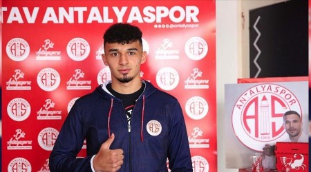 Genç yıldız Beşiktaş'ı açıkladı