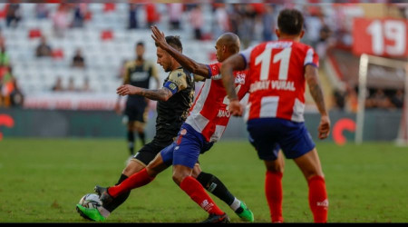 Antalyaspor son dakikada güldü