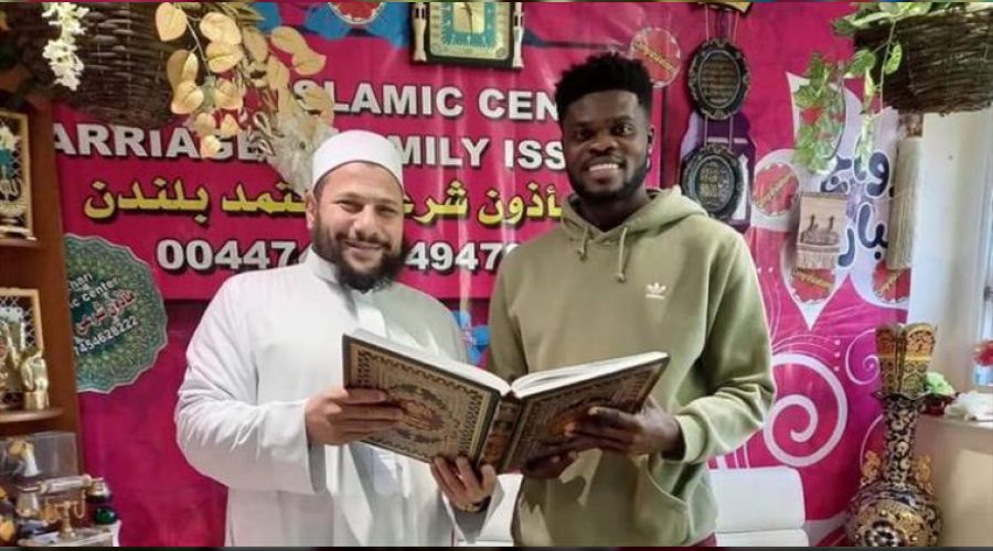 Arsenalli futbolcu M�sl�man oldu