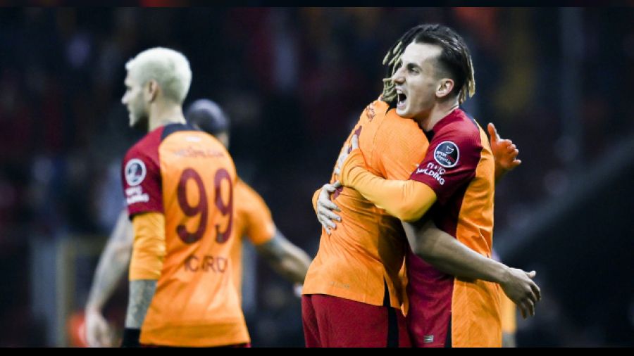 Aslan'a rakip yok! 8'de 8 yaptı