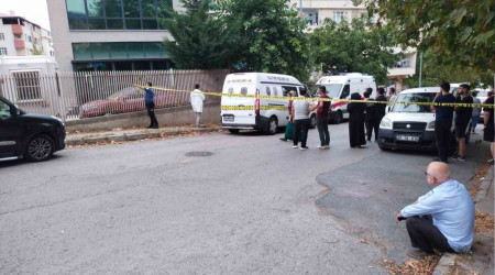 Ataehir'de iyeri sahibi cam bloklarn altnda kald 