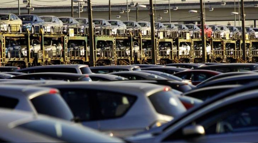 Avrupa otomotiv pazarı rekor daraldı
