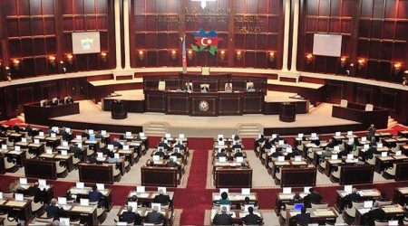 Azerbaycan'da 'savaş hali' feshedildi
