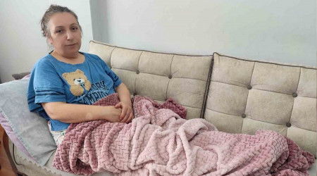 Bağcılar'da minibüsten düşen 3 kadın yaralandı