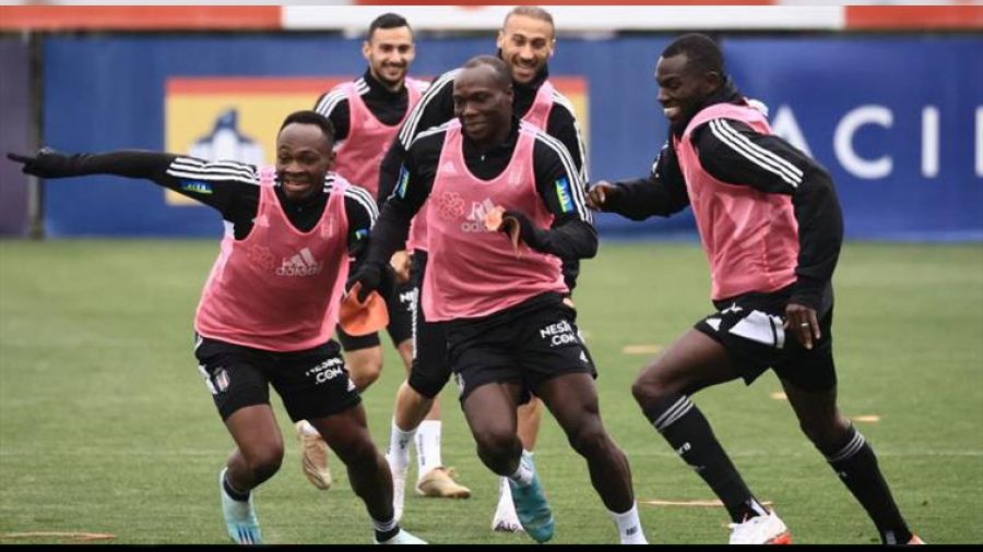 Ba�kan �ebi'den antrenmana yak�n takip