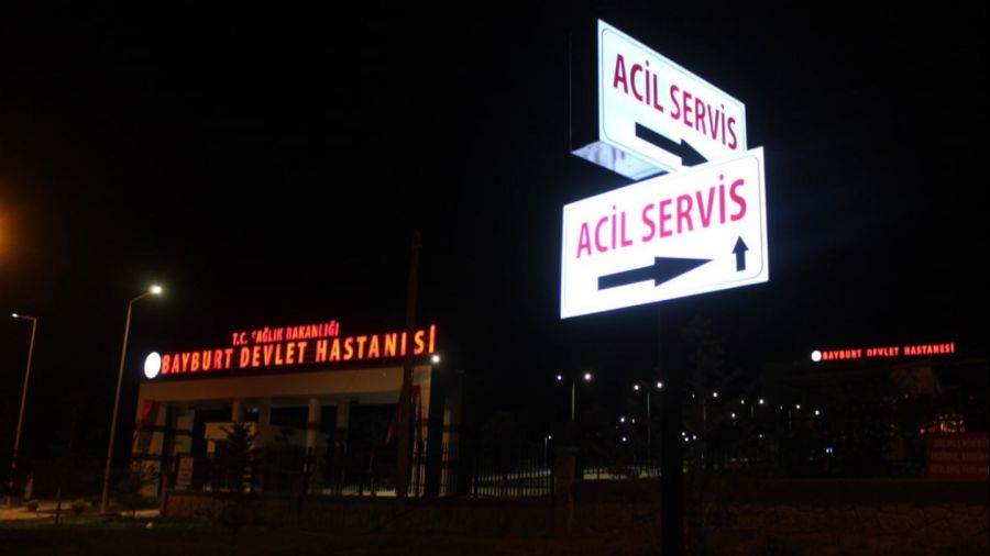 Bayburt'ta 60 ��renci lahmacundan zehirlendi