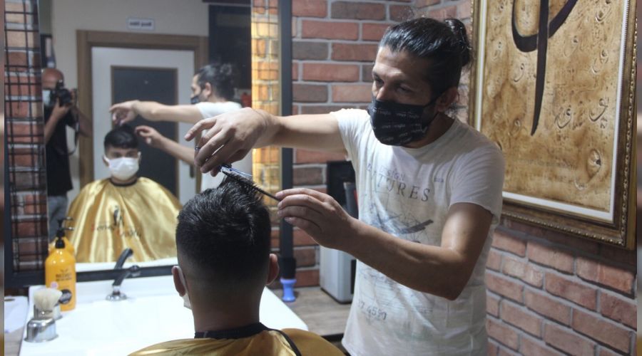 Berber ve kuaf�rlerde bayram yo�unlu�u