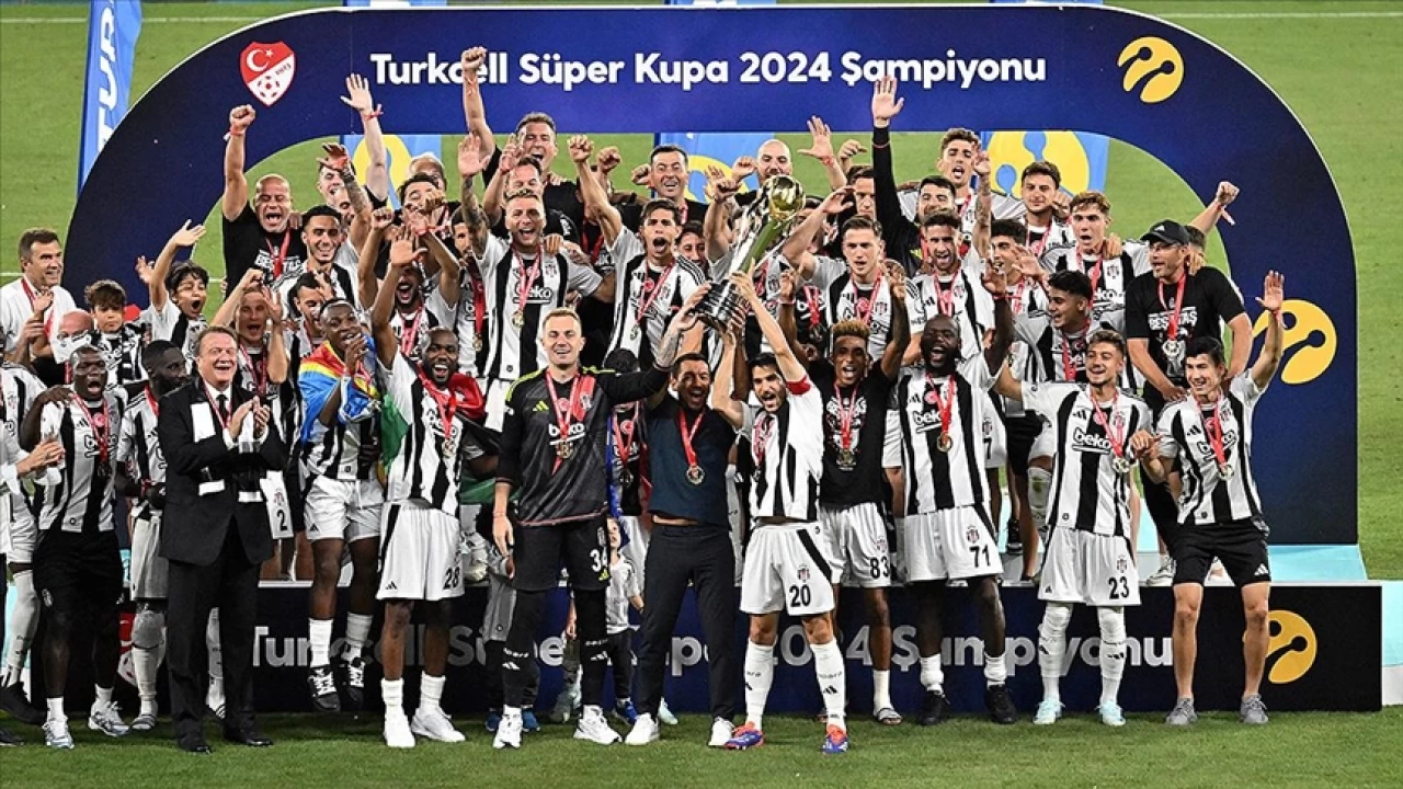 Beşiktaş'ta kupa sevinci