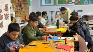 Binlerce ��renci ara tatilde bilimle bulu�tu