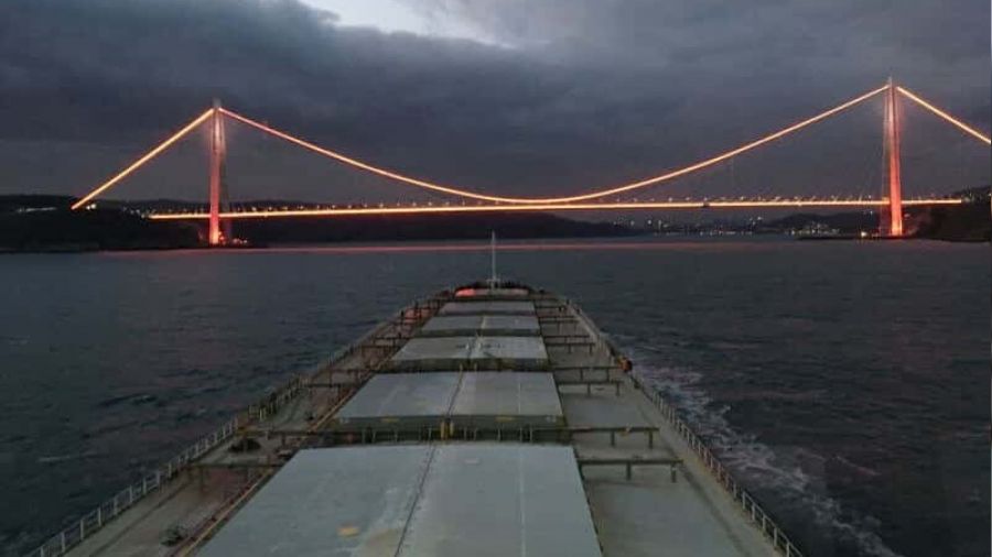 Bo�azlardan ge�i� �cretlerine zam