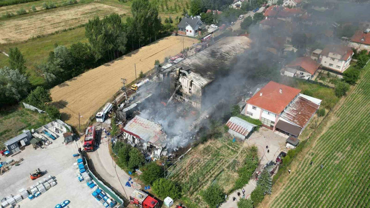 Bolu'daki fabrika yangn kontrol altna alnd