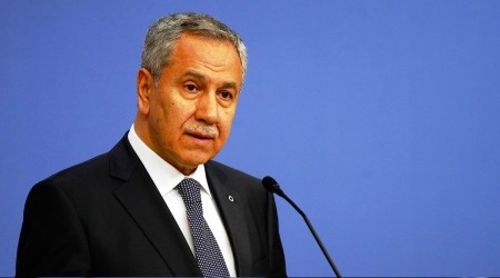 Bülent Arınç istifa etti