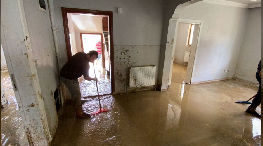 Canlar�n� son anda kurtard�lar