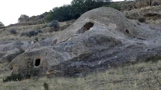 Ceritkale Kaya Mezarlar: Gemiin talara kaznm hikyesi