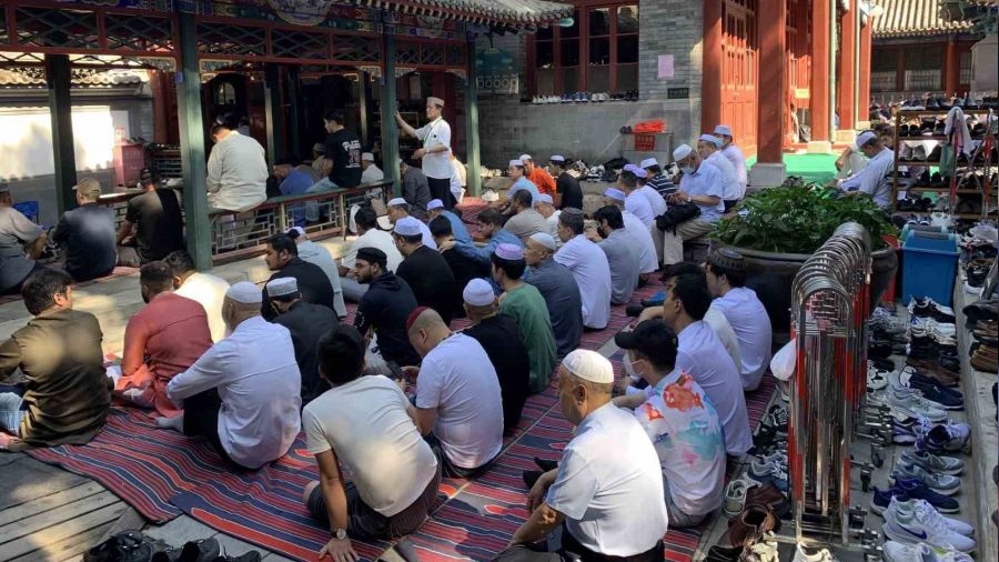 Çin'deki Müslümanlar bayram namazını kıldı