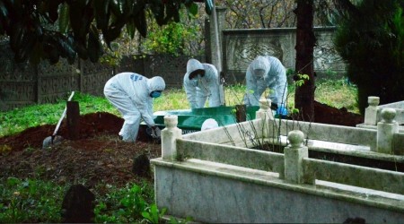 Çocuğunu kucağına alamadan koronaya yenildi