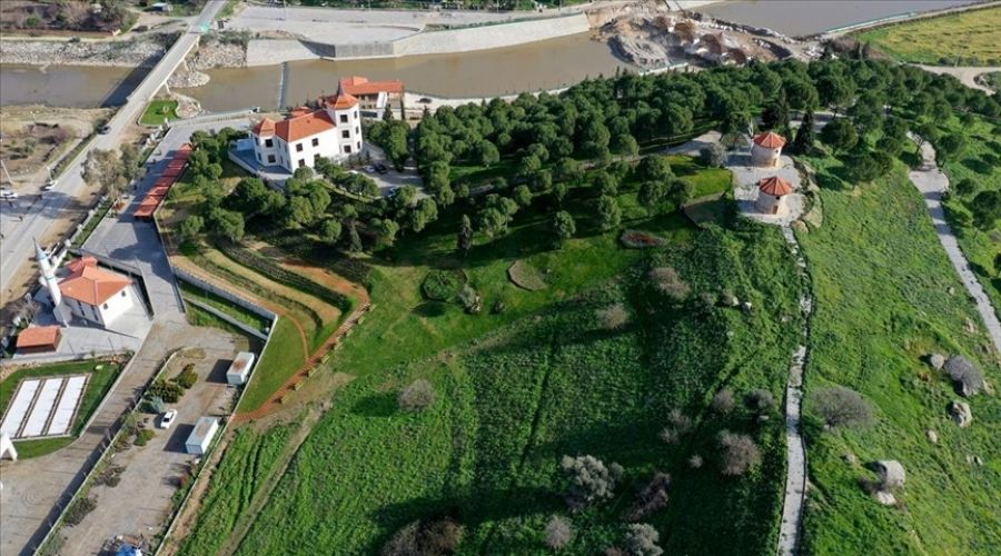 Demokrasi M�zesi'nde sona yakla��ld�