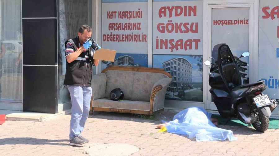 Direksiyon öğretmeni eşinin eğitim güzergahında silahla hayatına son verdi