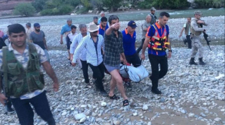 Diyarbakrda kk kz kurtarmaya alan kadn akntya kaplarak hayatn kaybetti 