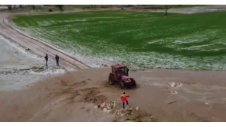 Diyarbak�r'da sa�anak ta�k�na neden oldu