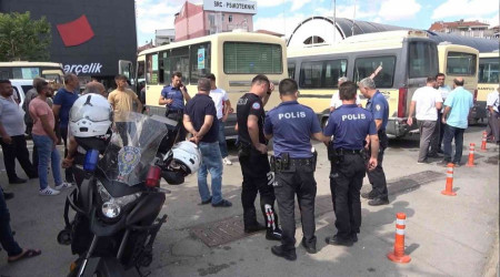 Dolmuştaki kadına yorgun mermi isabet etti