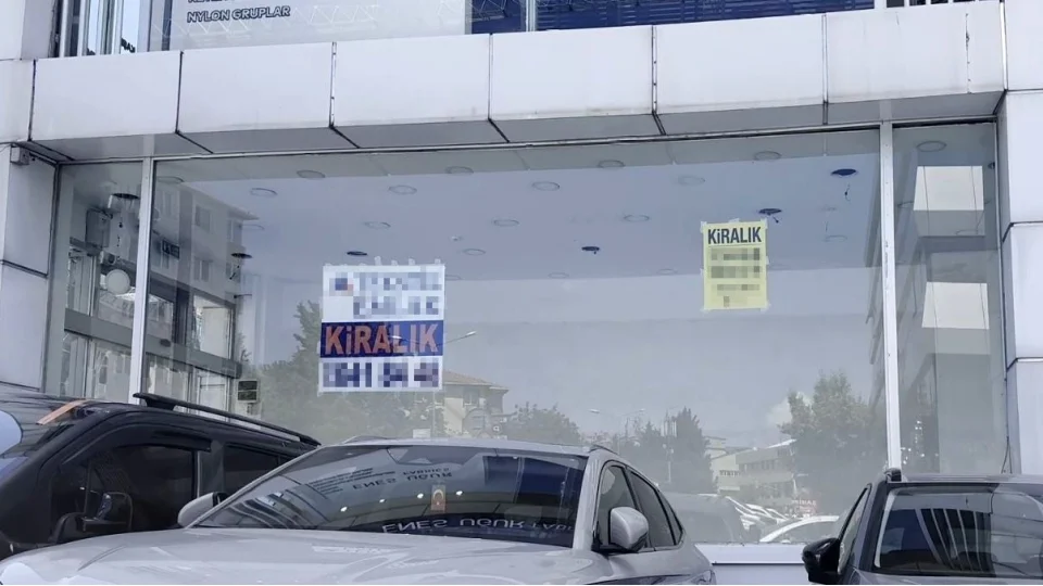 Dükkanlar boş kaldı, kiralık işyeri ilanları arttı